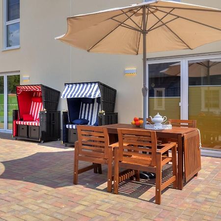 Haus Strandkoerv Mit Fass-Sauna Loddin Εξωτερικό φωτογραφία