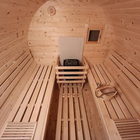 Haus Strandkoerv Mit Fass-Sauna Loddin Εξωτερικό φωτογραφία