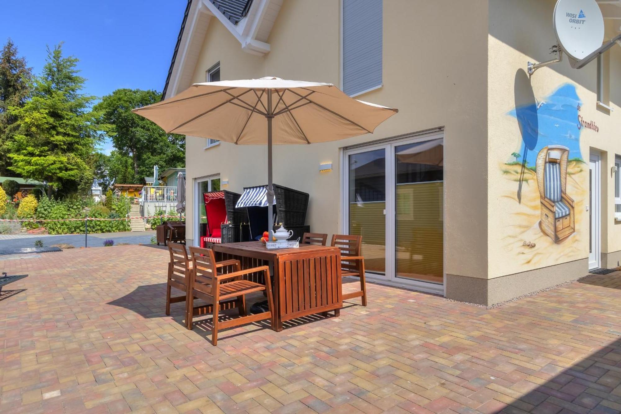 Haus Strandkoerv Mit Fass-Sauna Loddin Εξωτερικό φωτογραφία