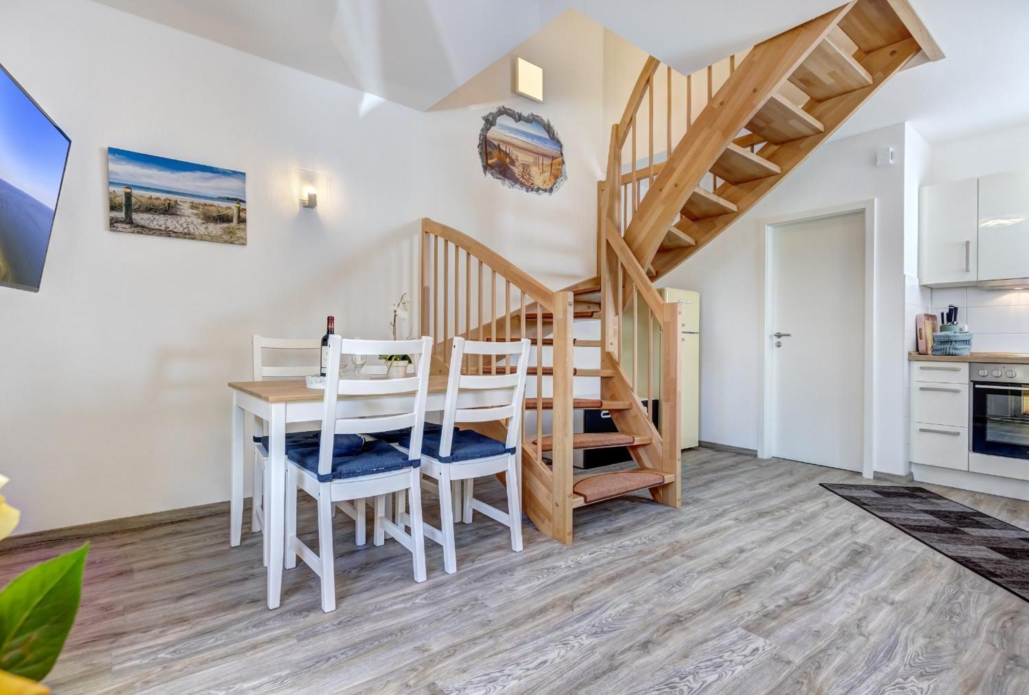 Haus Strandkoerv Mit Fass-Sauna Loddin Εξωτερικό φωτογραφία